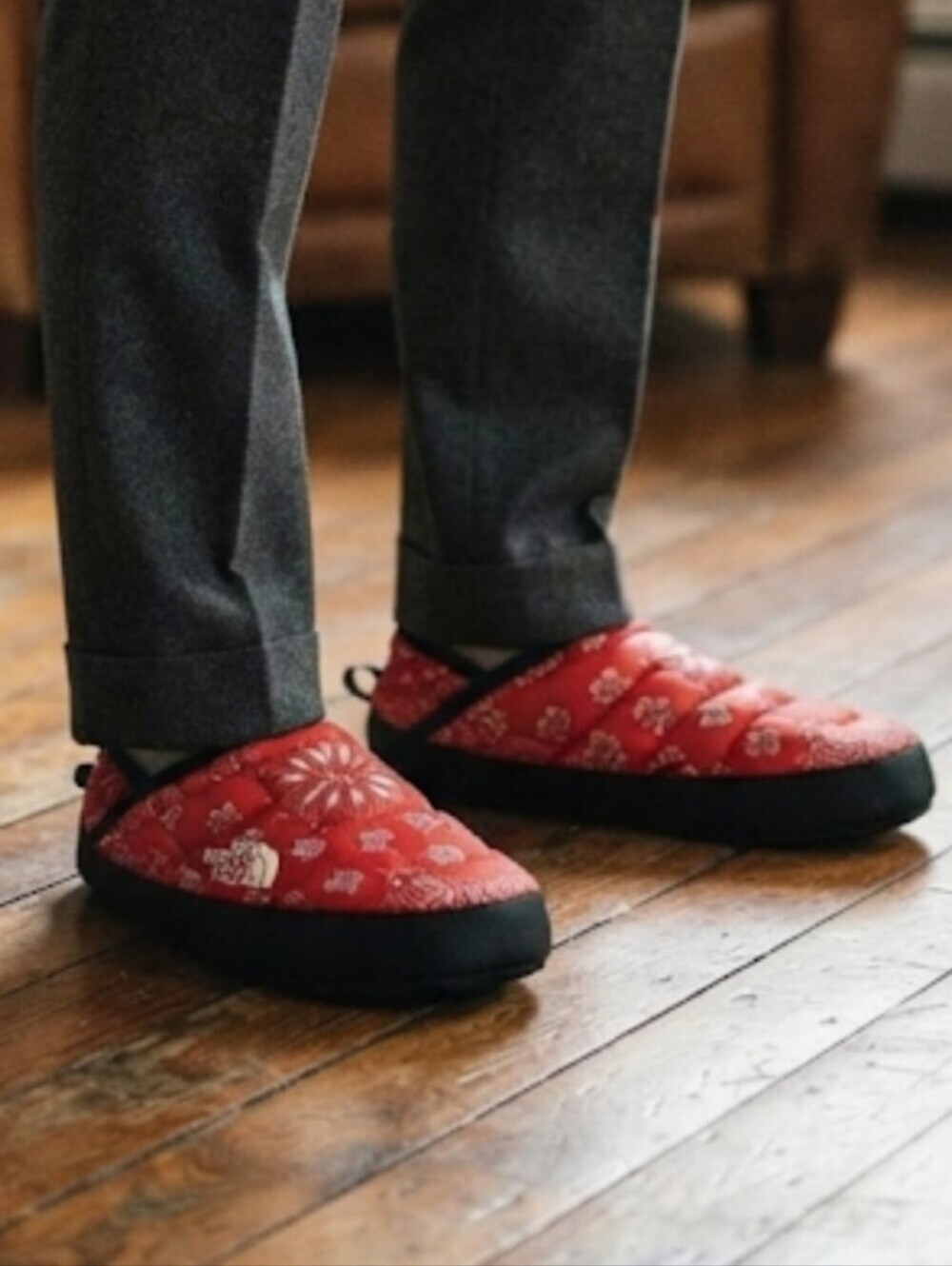 The North Face x Supreme 'Red Bandana'Mens Loafer Puffer Slippers shoes sz 7